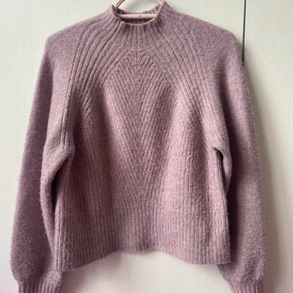 Lilac Dynamite sweater - Picture 1 of 4